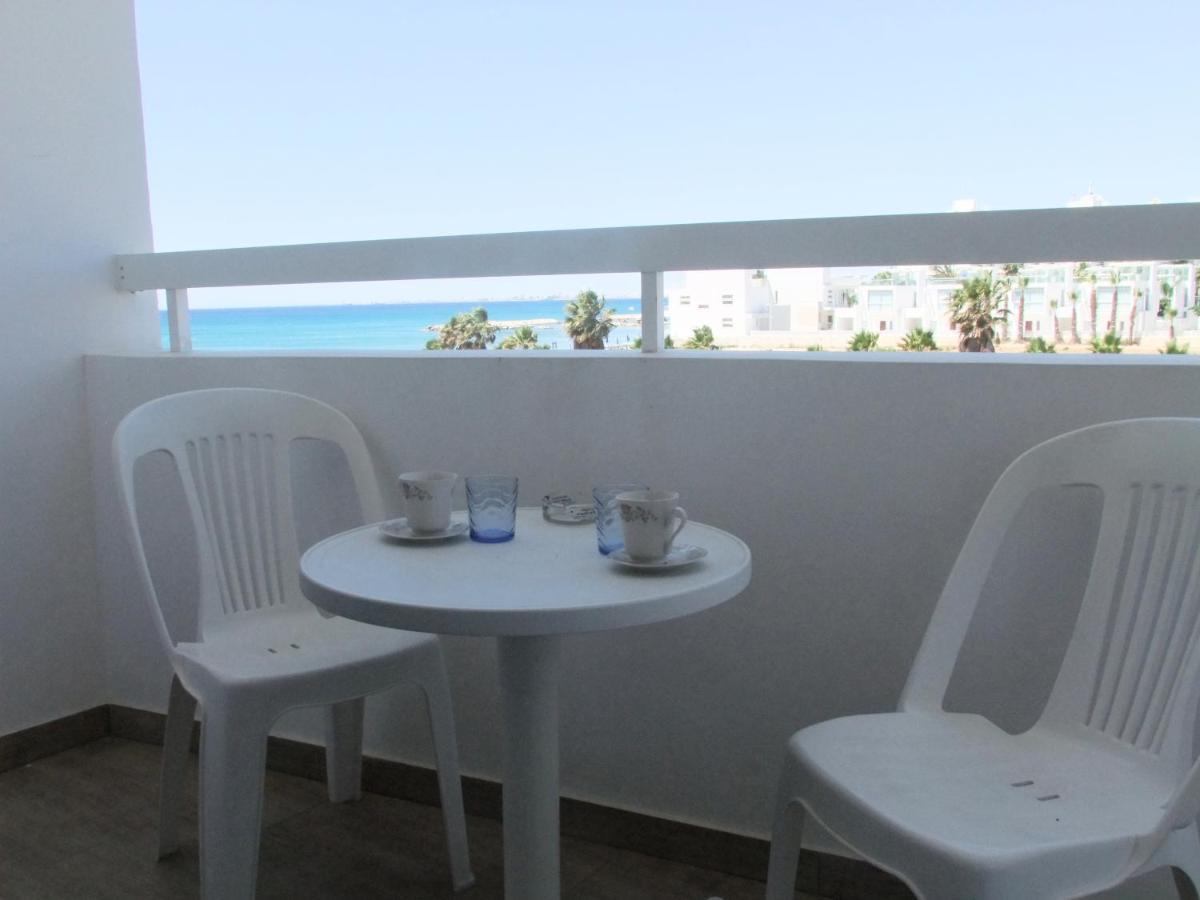 Frangeskos Beach Apartment'S Episkopi Cantonment Eksteriør billede